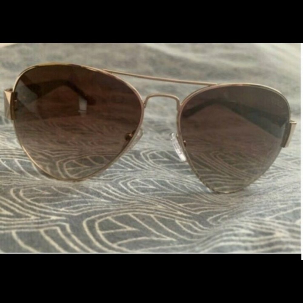 GUESS Aviator Sunglasses